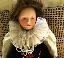 elizabeth porcelain face